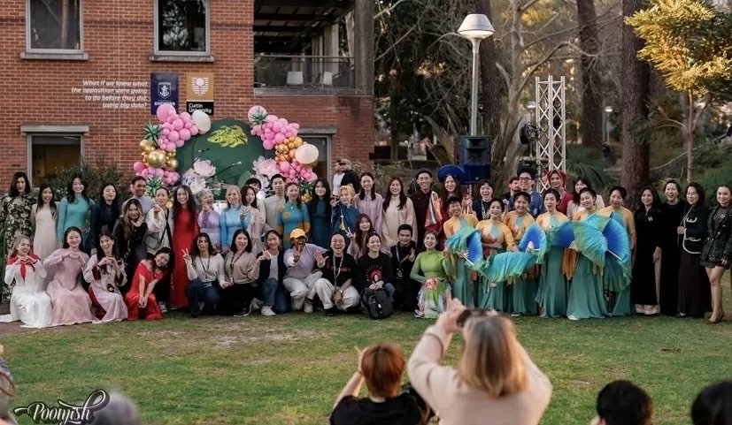 Youthful Spirit of Vietnamese Students Shines at Curtin, Western Australia