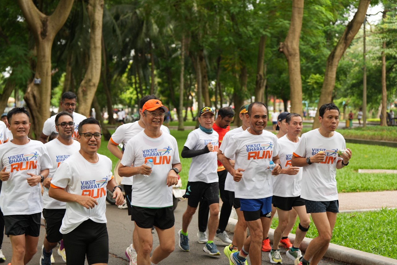 Meaningful Race for Solidarity Message Take Places in Hanoi