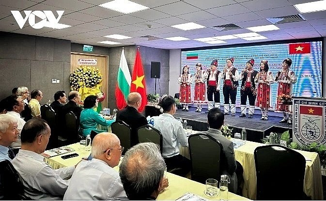 A cultural performance marking Vietnam-Bulgaria friendship