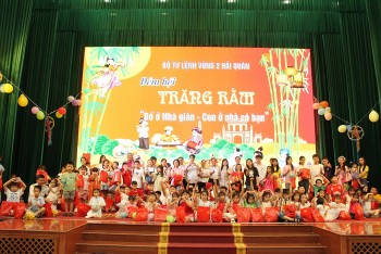 Connected by the Moon: Fathers on Duty, Children in Celebration Connected by the Moon: Fathers on Duty, Children in Celebration