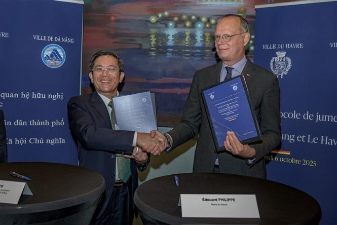 Vietnam News Today (Oct. 8): Vietnamese, French Port Cities Set Up Cooperative, Friendly Ties