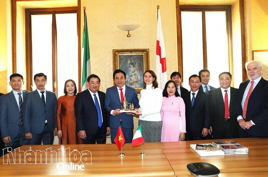 Khanh Hoa Seeks Cooperation Opportunities with Milan, Italy