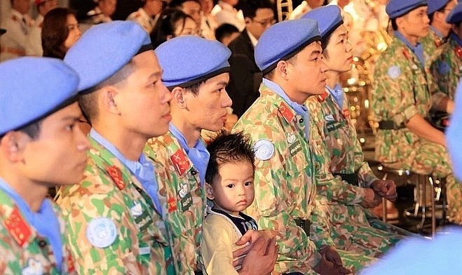 Personnel of Field Hospital 2.6 return to their families after one year on international duty (Photo: VNA)