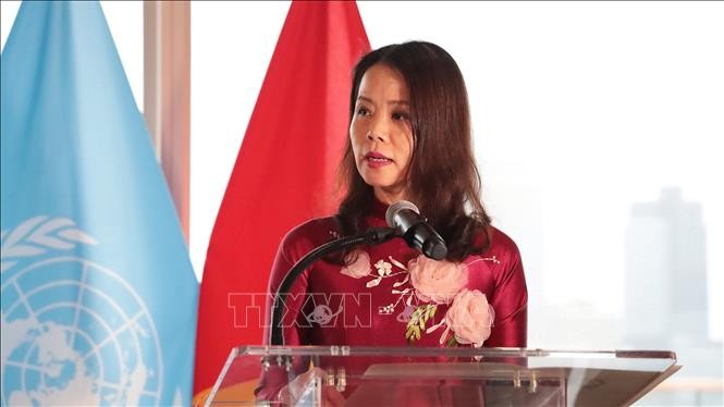 Vietnam Emphasizes Message of Placing People at Center of All Development Processes