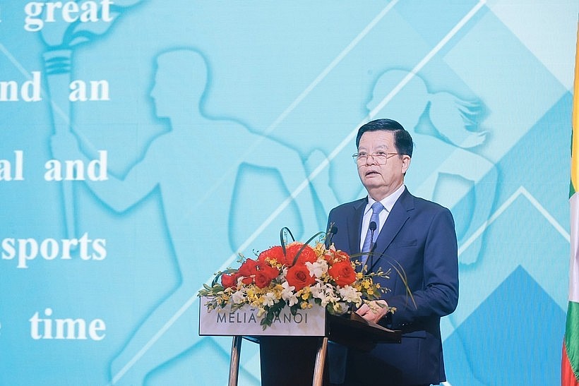 Vietnamese Deputy Prime Minister Mai Van Chinh speaks at the meeting. (Photo: VNA) Vietnamese Deputy Prime Minister Mai Van Chinh speaks at the meeting. (Photo: VNA)