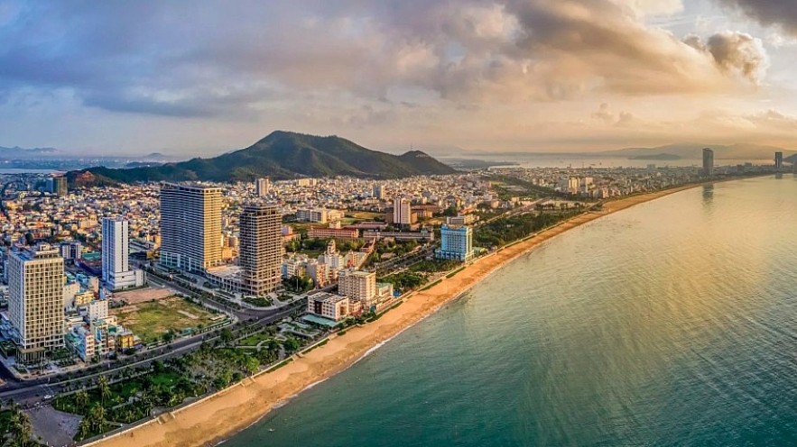 Quy Nhon is home to many beautiful beaches (Photo: Hien Phung Thu)