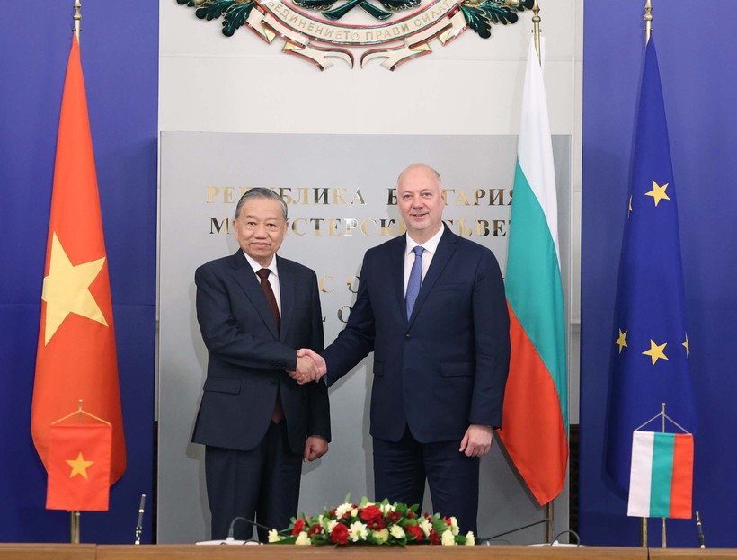 Vietnam News Today (Oct. 25): Bulgarian PM Affirms Close Coordination with Vietnam in Implementing Strategic Partnership