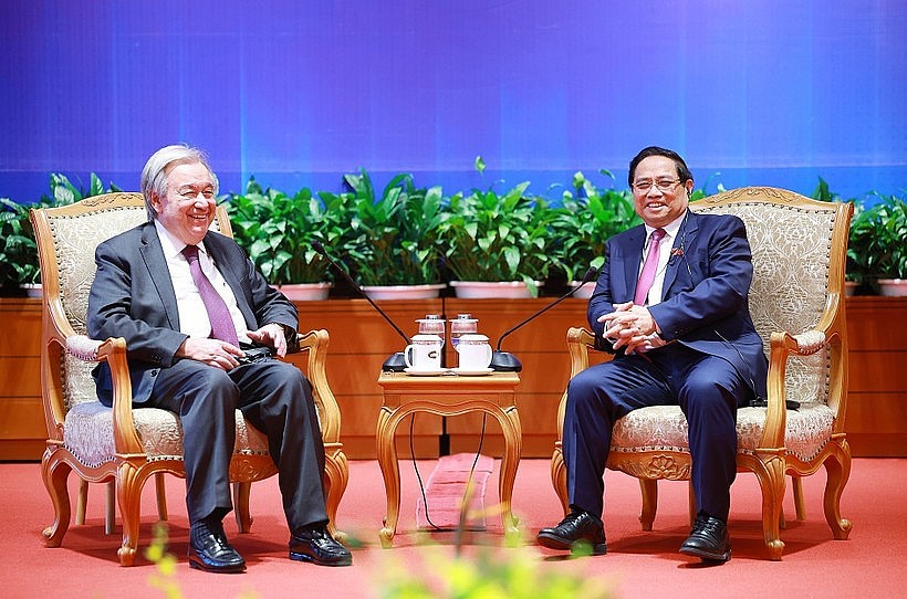 Prime Minister Pham Minh Chinh (R) meets with United Nations Secretary-General Antonio Guterres in Hanoi on October 25. (Photo: VNA) Prime Minister Pham Minh Chinh (R) meets with United Nations Secretary-General Antonio Guterres in Hanoi on October 25. (Photo: VNA)
