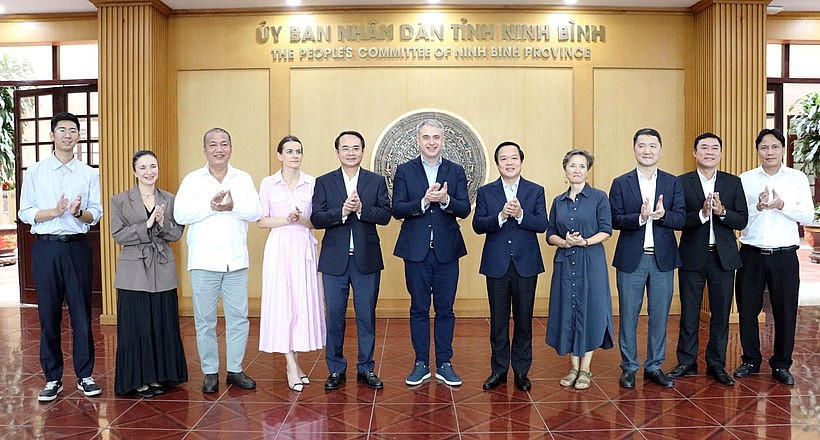 Participants at at the working session between Chairman of the People's Committee of Ninh Binh province Pham Quang Ngoc and Polish Deputy Prime Minister and Minister of Digital Affairs Krzysztof Gawkowski on October 26, 2025 (Photo: VNA) Participants at at the working session between Chairman of the People's Committee of Ninh Binh province Pham Quang Ngoc and Polish Deputy Prime Minister and Minister of Digital Affairs Krzysztof Gawkowski on October 26, 2025 (Photo: VNA)