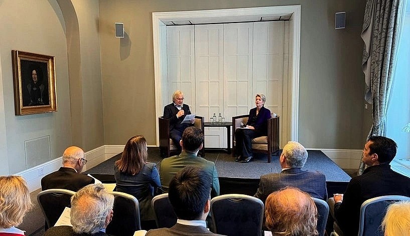 Swiss President Karin Keller-Sutter (right) attends APES event (Photo: VNA) Swiss President Karin Keller-Sutter (right) attends APES event (Photo: VNA)