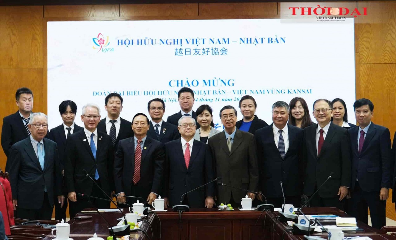Expanding People-to-People Exchanges between Vietnam and Kansai Region (Japan)