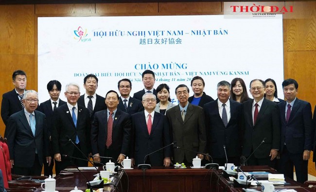 Expanding People-to-People Exchanges between Vietnam and Kansai Region (Japan)