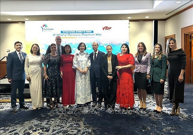 Delegates attend the Vietnam Tourism Roadshow in Washington D.C. (Photo: VNA) Delegates attend the Vietnam Tourism Roadshow in Washington D.C. (Photo: VNA)