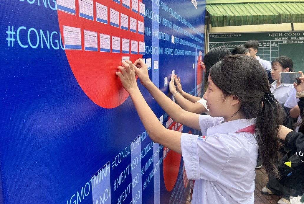 WVIV Spreads Message “Not alone” to Protect Children in Cyberspace