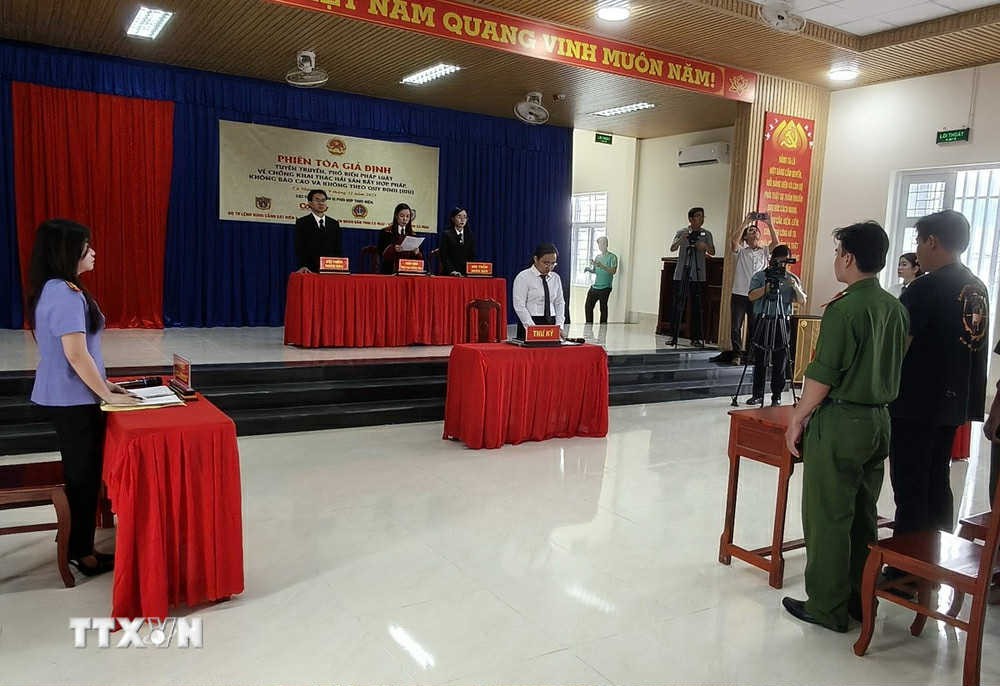 Ca Mau Organizes Mock Trials to Anti-IUU Fishing Awareness