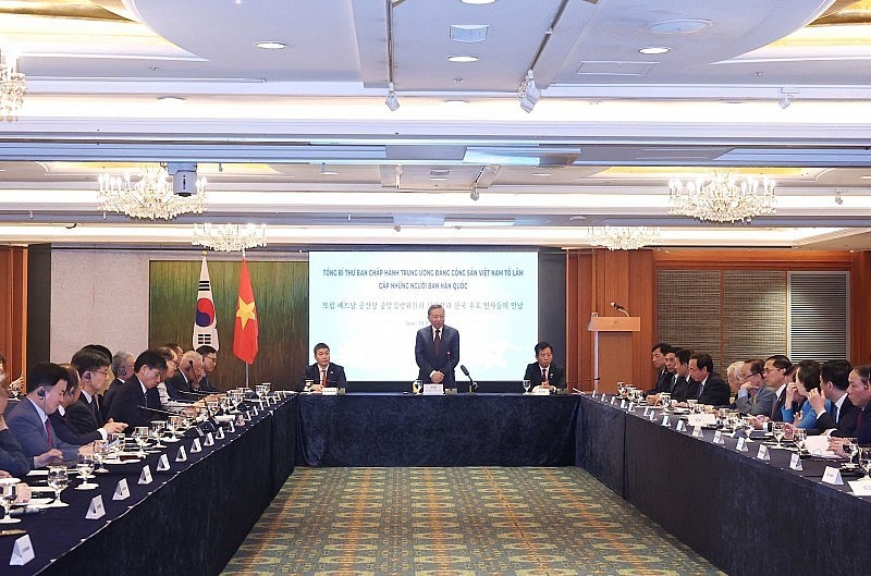 During the State visit to the Republic of Korea, on August 10, 2025, in Seoul, General Secretary Tô Lâm and the high-level Vietnamese delegation met with Korean friends. The program was jointly organized by the Viet Nam Union of Friendship Organizations and the Embassy of Viet Nam in the Republic of Korea. (Photo: VNA)