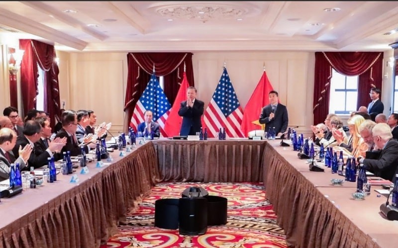 As part of his working trip to attend the Summit of the Future and the 79th Session of the United Nations General Assembly in the United States, on September 22, 2024, General Secretary and State President Tô Lâm met with representatives of the Communist Party, left-wing organizations, and American friends in New York. The event was jointly organized by the Central Committee’s Commission for External Relations (now the Ministry of Foreign Affairs), the Viet Nam Union of Friendship Organizations, and the Permanent Mission of Viet Nam to the United Nations. (Photo: VNA)