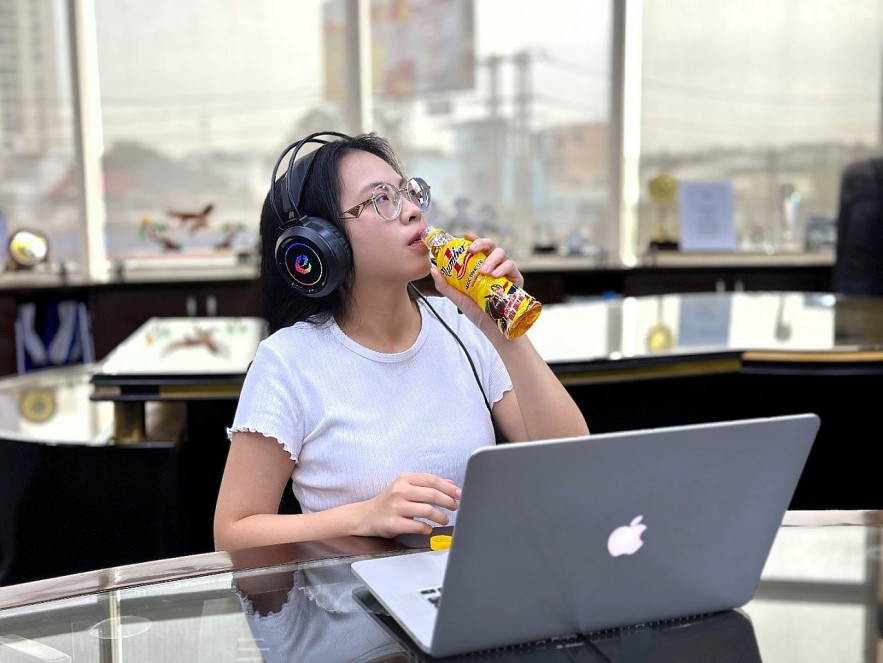 Number 1 energy drink is a must-have for many young people to boost energy, enhance alertness, and stay focused throughout the workday. Number 1 energy drink is a must-have for many young people to boost energy, enhance alertness, and stay focused throughout the workday.