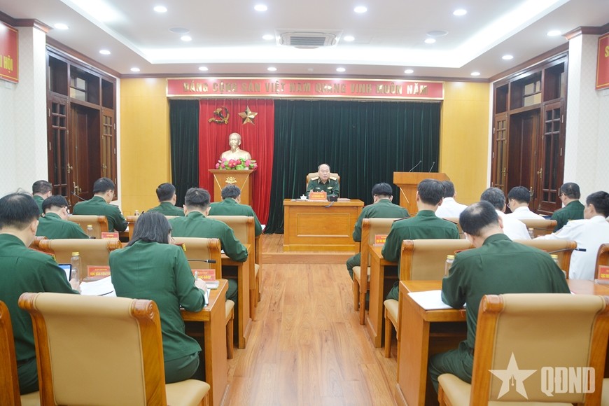 Research on Using Military Aircraft in Controlling IUU Fishing