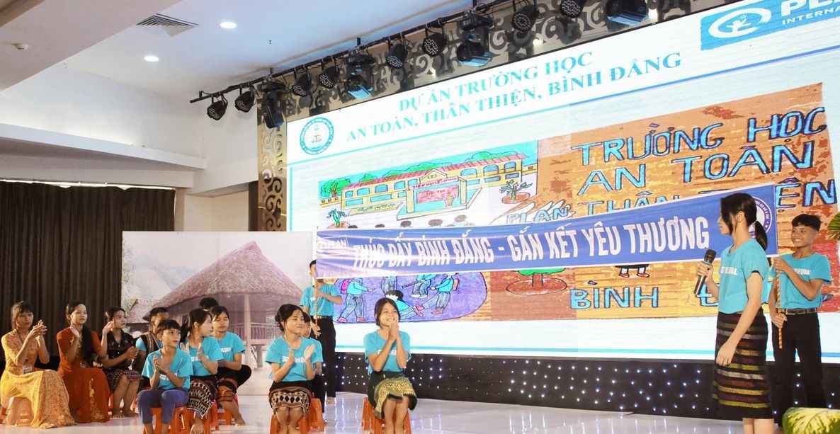 Students in the upland areas of Quang Tri perform a skit showcasing the results of the “Safe, Friendly, and Equal Schools” model. (Photo: Plan International)