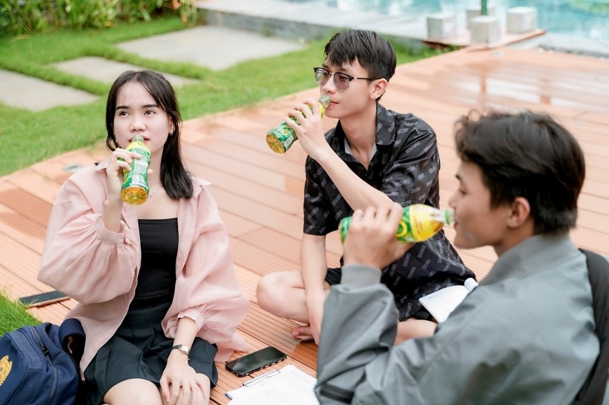 Many students choose Zero Degree Green Tea with EGCG as their daily drink to ease stress, fight fatigue, and cool down life a little each day. Many students choose Zero Degree Green Tea with EGCG as their daily drink to ease stress, fight fatigue, and cool down life a little each day.