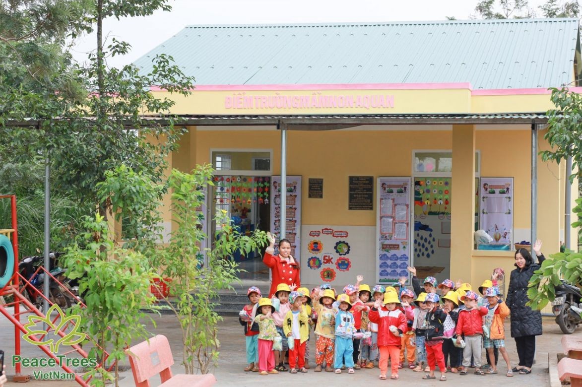 PeaceTrees Vietnam: Healing War Legacies, Building the Future PeaceTrees Vietnam: Healing War Legacies, Building the Future