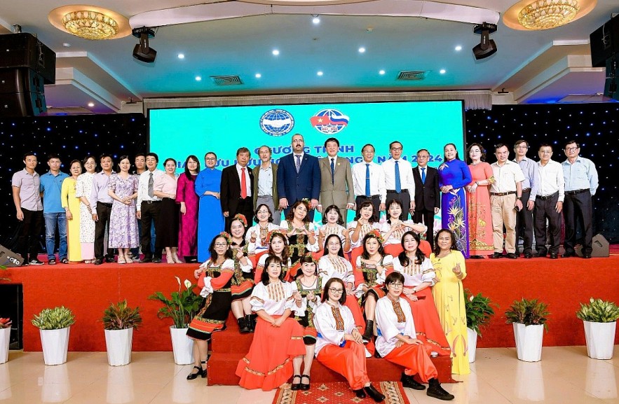 Viet Nam–Russia Friendship Association: External Communications Amplified Through Practical Actions Viet Nam-Russia Friendship Association: External Communications Amplified Through Practical Actions