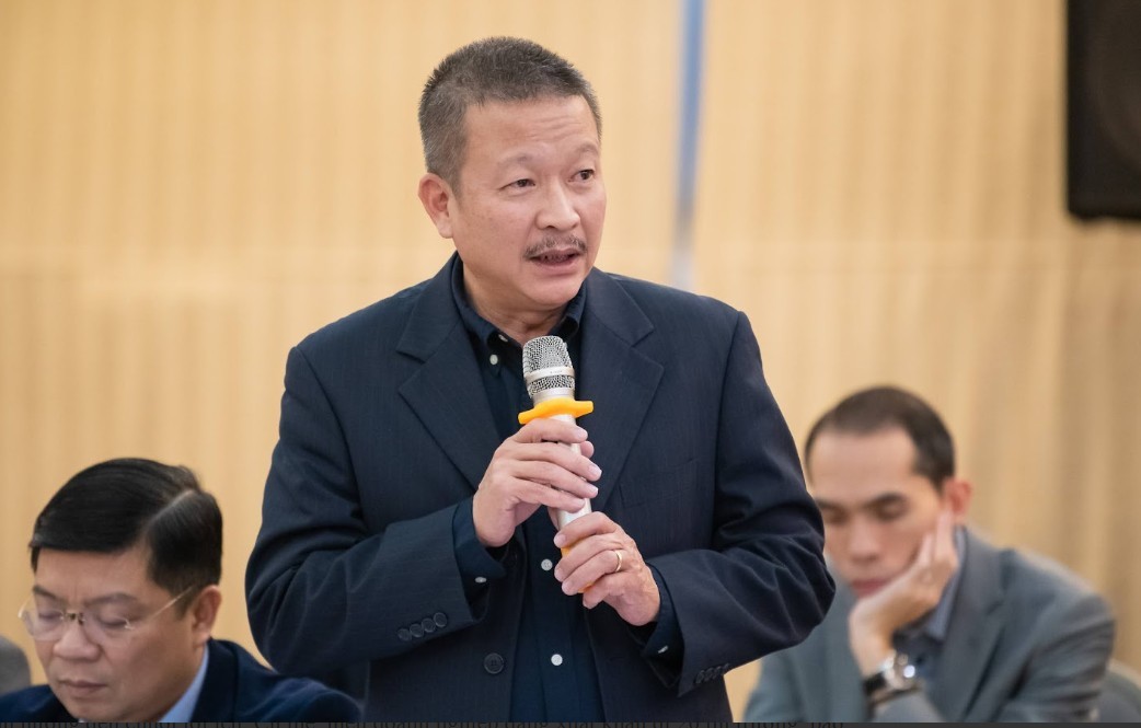 Mr. Nguyen Duy Hung, Chairman of the Committee on Corporate Relations and Legal Affairs and Senior Assistant to the Chairman of the Board of Tan Hiep Phat Trading and Service Co., Ltd. Mr. Nguyen Duy Hung, Chairman of the Committee on Corporate Relations and Legal Affairs and Senior Assistant to the Chairman of the Board of Tan Hiep Phat Trading and Service Co., Ltd.