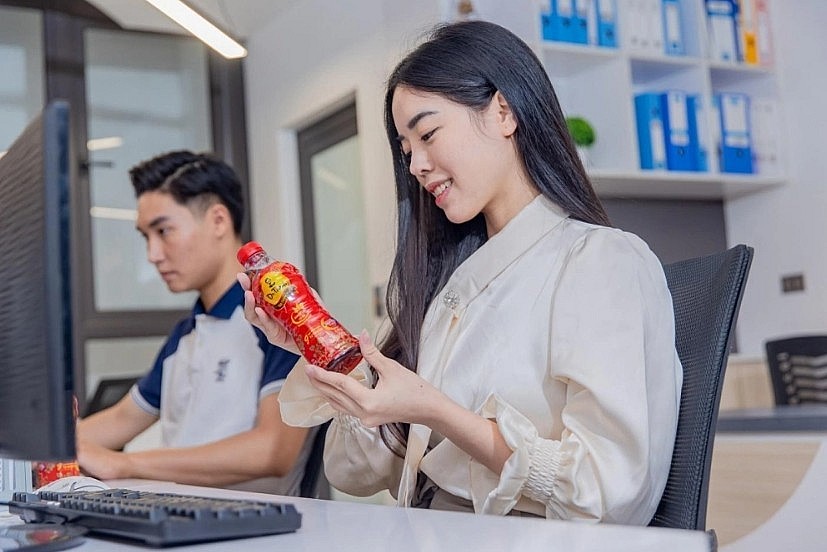 Dr. Thanh herbal tea is a popular choice among young people as a body-care drink during the summer. Photo: Dr. Thanh. Dr. Thanh herbal tea is a popular choice among young people as a body-care drink during the summer. Photo: Dr. Thanh.