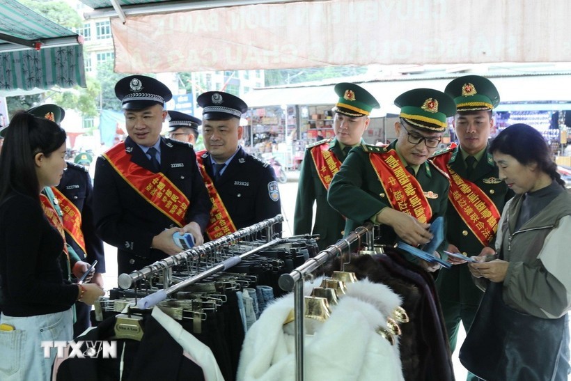 Vietnam News Today (Nov. 19): Vietnam, China Border Forces Maintain Effective Cooperation Mechanism