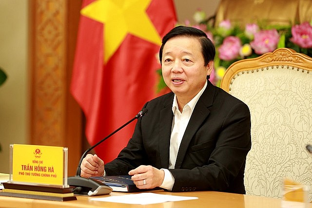 Deputy Prime Minister Tran Hong Ha.