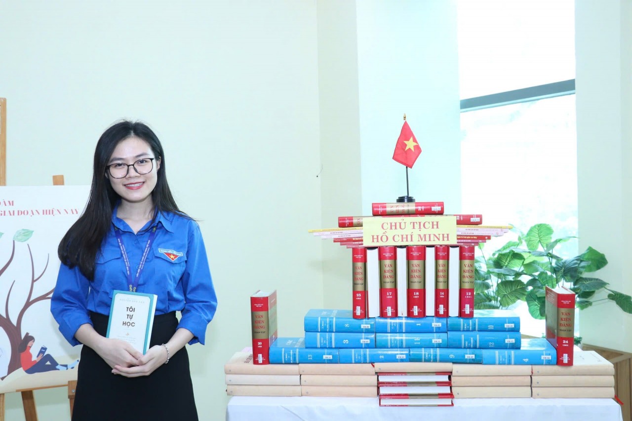 Preserving and Promoting 75 Years of Tradition: Responsibility and Pride of Young Generation of Viet Nam Union of Friendship Organizations