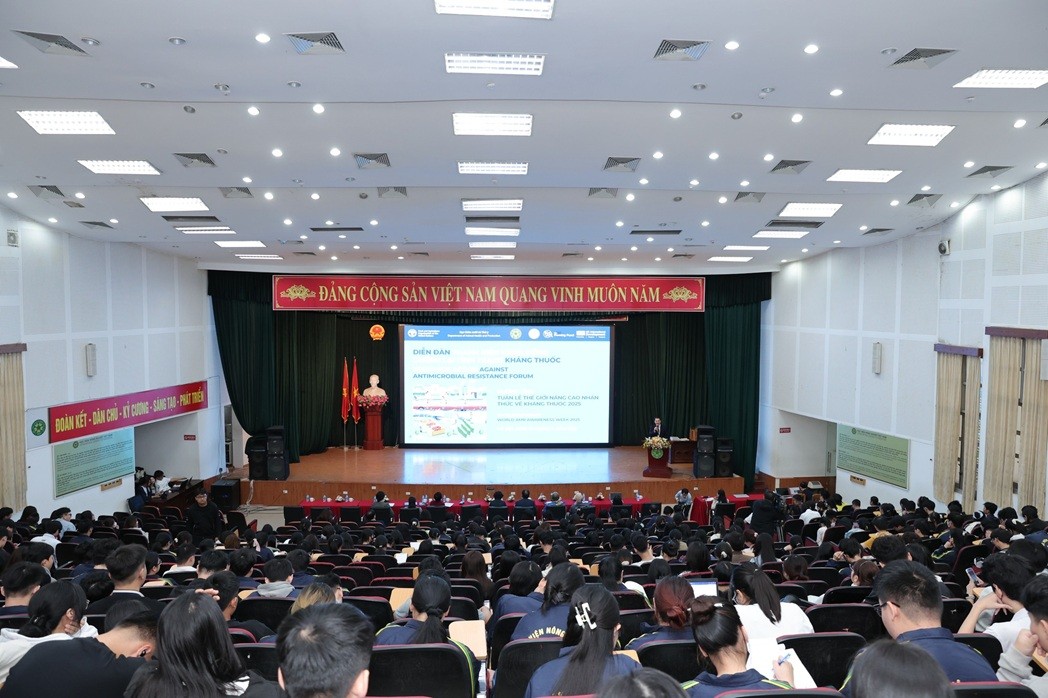 Vietnamese Youth Join hands to Fight Antibiotic Resistance in Agriculture