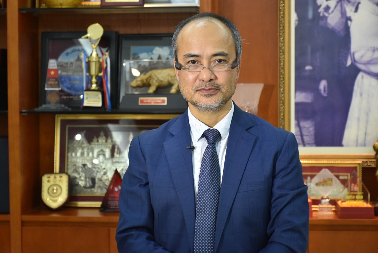 OVs Submit over 1,300 Comments on Party Congress's Draft Political Report