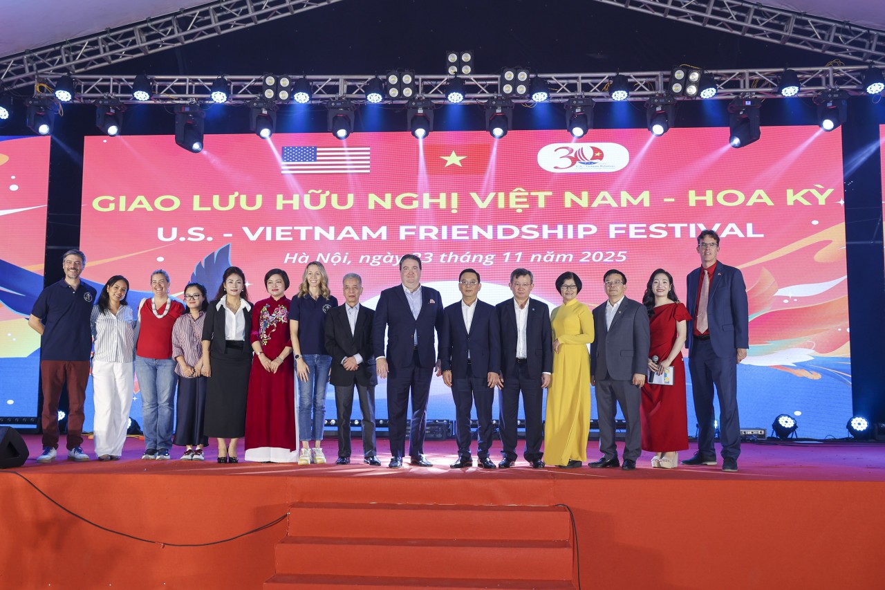 Vietnam – US Friendship On Vibrant Display In The Heart Of Hanoi Vietnam – US Friendship On Vibrant Display In The Heart Of Hanoi