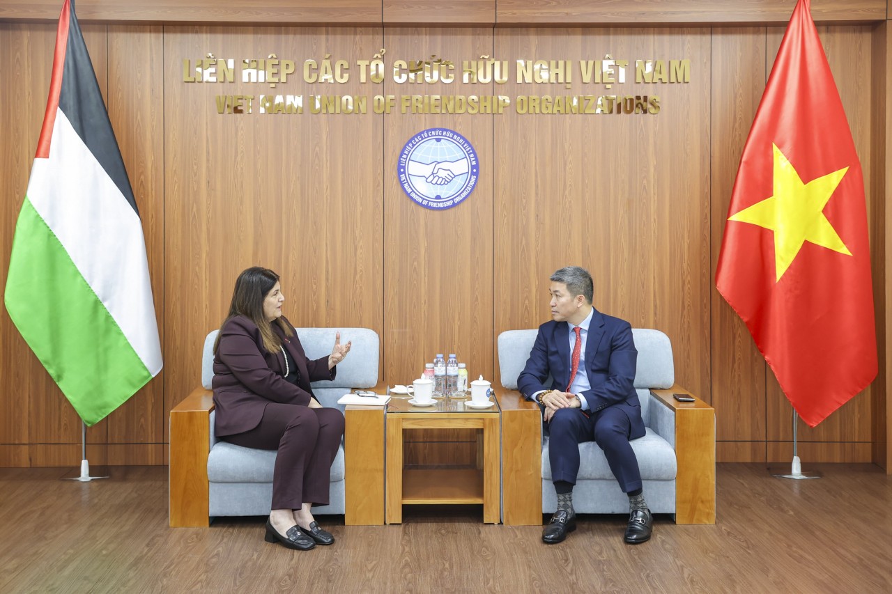 Promoting People-to-People Exchanges Between Vietnamese and Palestinian Youth