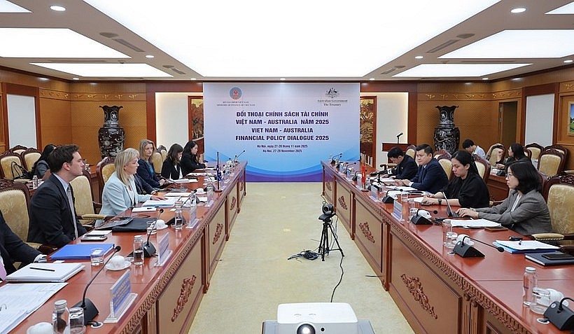 A view of the Vietnam – Australia financial policy dialogue, taking place in Hanoi on November 27–28. (Photo: VNA)