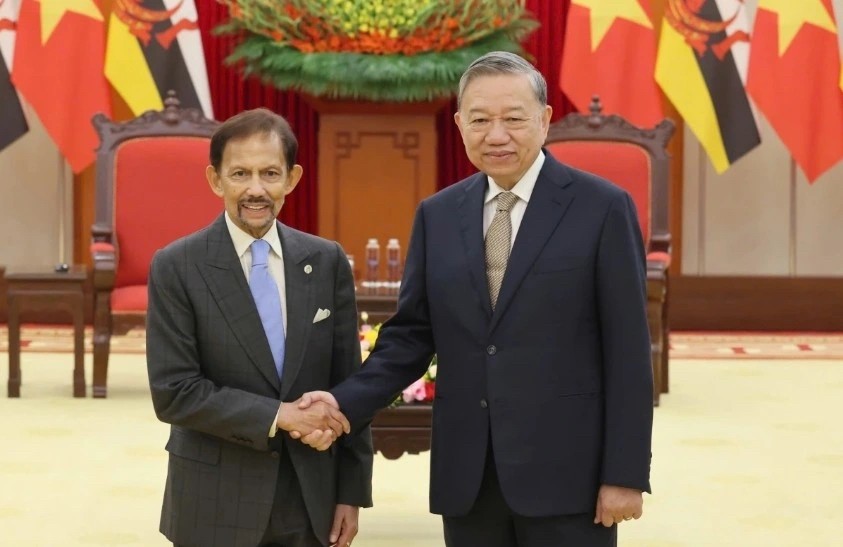 Vietnam News Today (Dec. 1): Leaders of Vietnam and Brunei Wish to Expand Cooperation Across Key Sectors