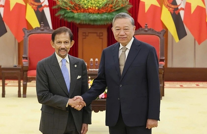 Party General Secretary To Lam welcomes Sultan Haji Hassanal Bolkiah of Brunei.