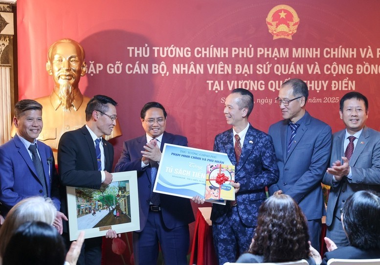 Synchronized Efforts and Strong Determination to Ensure Vietnamese Language Spreads and Endures