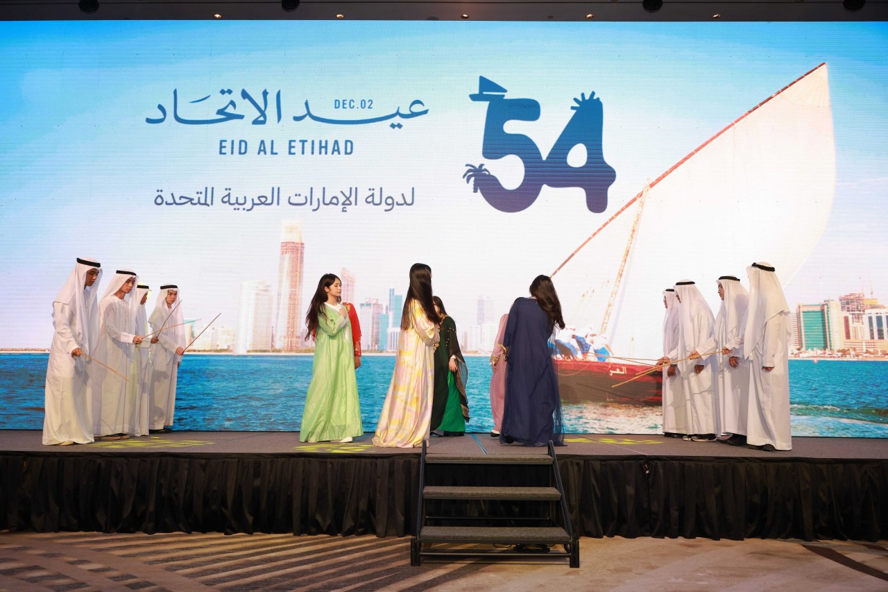 An Al-Ayyala folk performance at the ceremony. (Photo: UAE Embassy in Viet Nam) An Al-Ayyala folk performance at the ceremony. (Photo: UAE Embassy in Viet Nam)