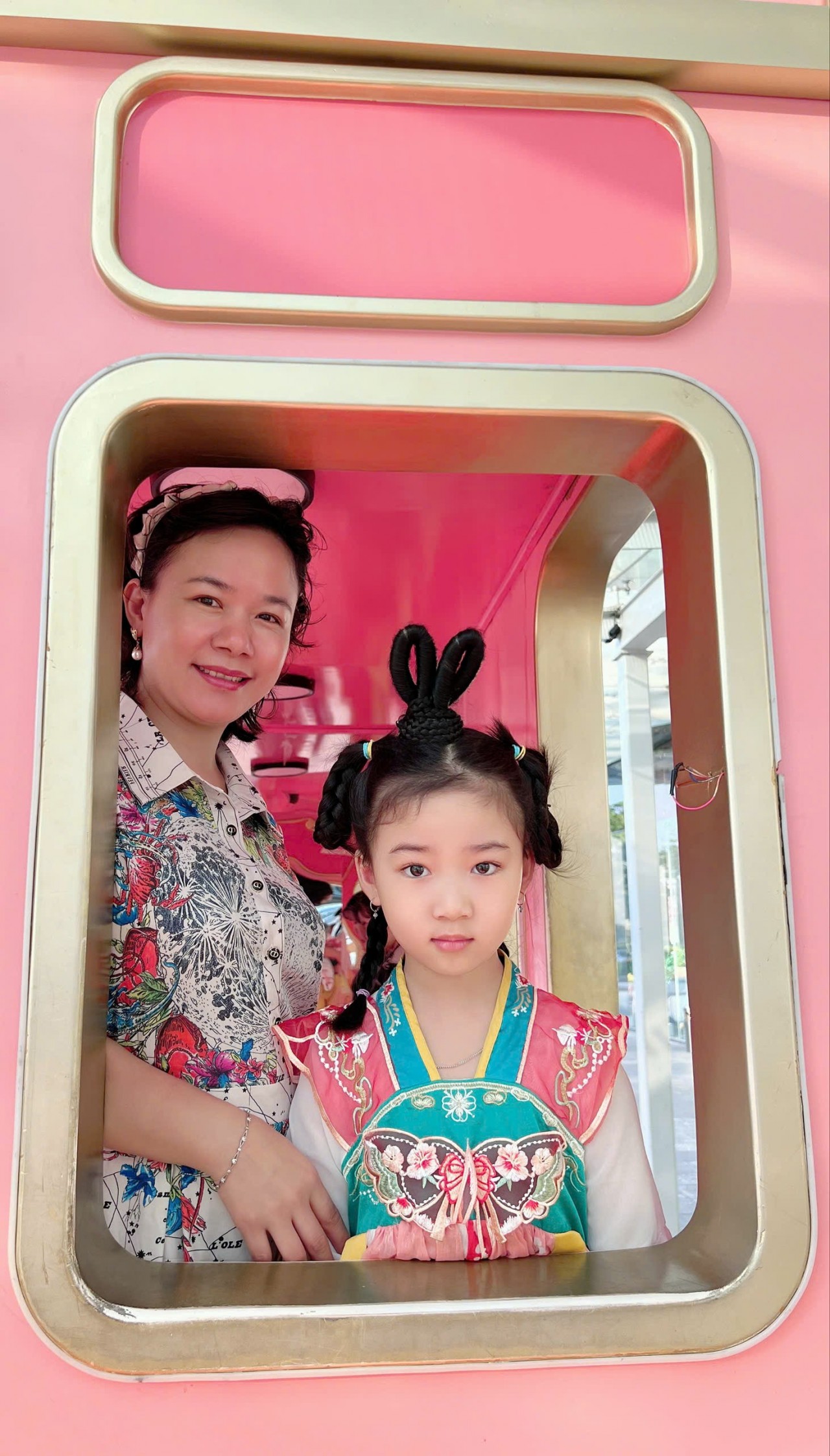 Dr. Tra My Reveals the Secret to Helping Her Child Become Fluent in Vietnamese Dr. Tra My Reveals the Secret to Helping Her Child Become Fluent in Vietnamese