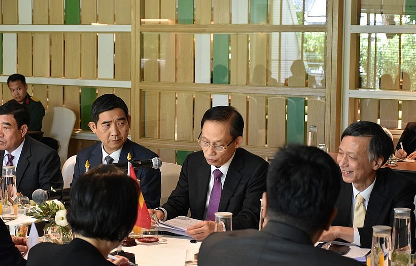 Minister of Foreign Affairs Le Hoai Trung at the meeting with his Thai counterpart Sihasak Phuangketkeow in Thailand on December 14, 2025. Photo courtesy of the Ministry of Foreign Affairs. Minister of Foreign Affairs Le Hoai Trung at the meeting with his Thai counterpart Sihasak Phuangketkeow in Thailand on December 14, 2025. Photo courtesy of the Ministry of Foreign Affairs.