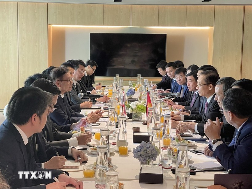 Vietnam Ready to Contribute Actively to Efforts to Maintain Regional Peace