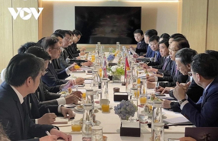 At the talks between Minister of Foreign Affairs Le Hoai Trung and his Thai counterpart Sihasak Phuangketkeow At the talks between Minister of Foreign Affairs Le Hoai Trung and his Thai counterpart Sihasak Phuangketkeow