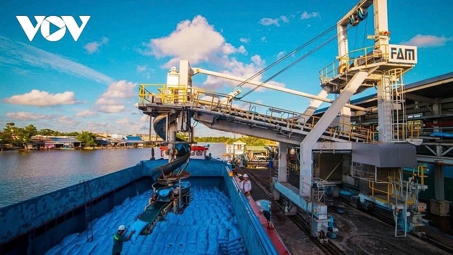 Vietnam’s total import-export turnover in 2025 is expected to reach a record US$920 billion, propelling the country into the top 15 global trading economies and second in ASEAN.