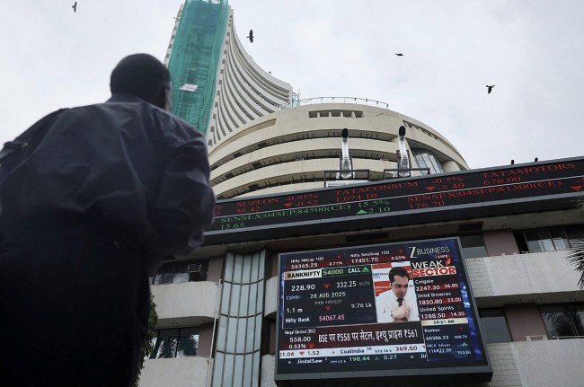 India Equity Benchmarks Open Higher Rate Cut Bets Foreign Inflow