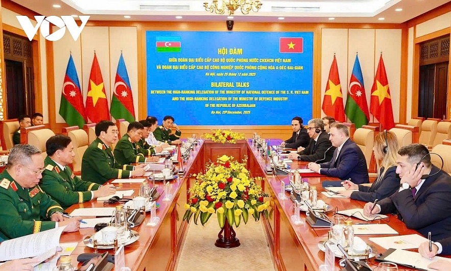 Talks in Hanoi on December 25 between Vietnam’s Defence Minister General Phan Van Giang and Azerbaijan’s Minister of Defence Industry Vugar Mustafayev.