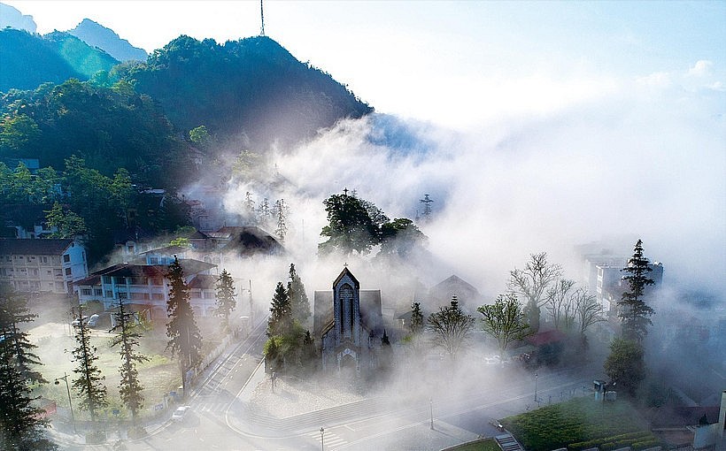 Built in 1895, the stone church has been carefully restored and preserved in its original state, and remains an iconic symbol of the misty town of Sa Pa. (Photo: VNA)