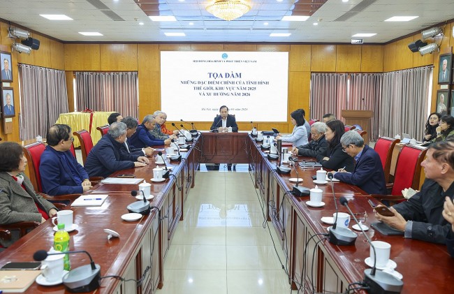 Roundtable Discussion: Major Features of the Global Landscape in 2025 and Emerging Trends for 2026